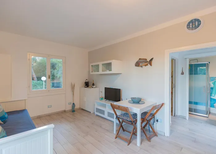 Pino By Elbasummer Apartamento *